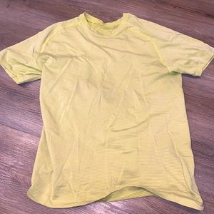 Mens lululemon metal vent tech short sleeve size medium